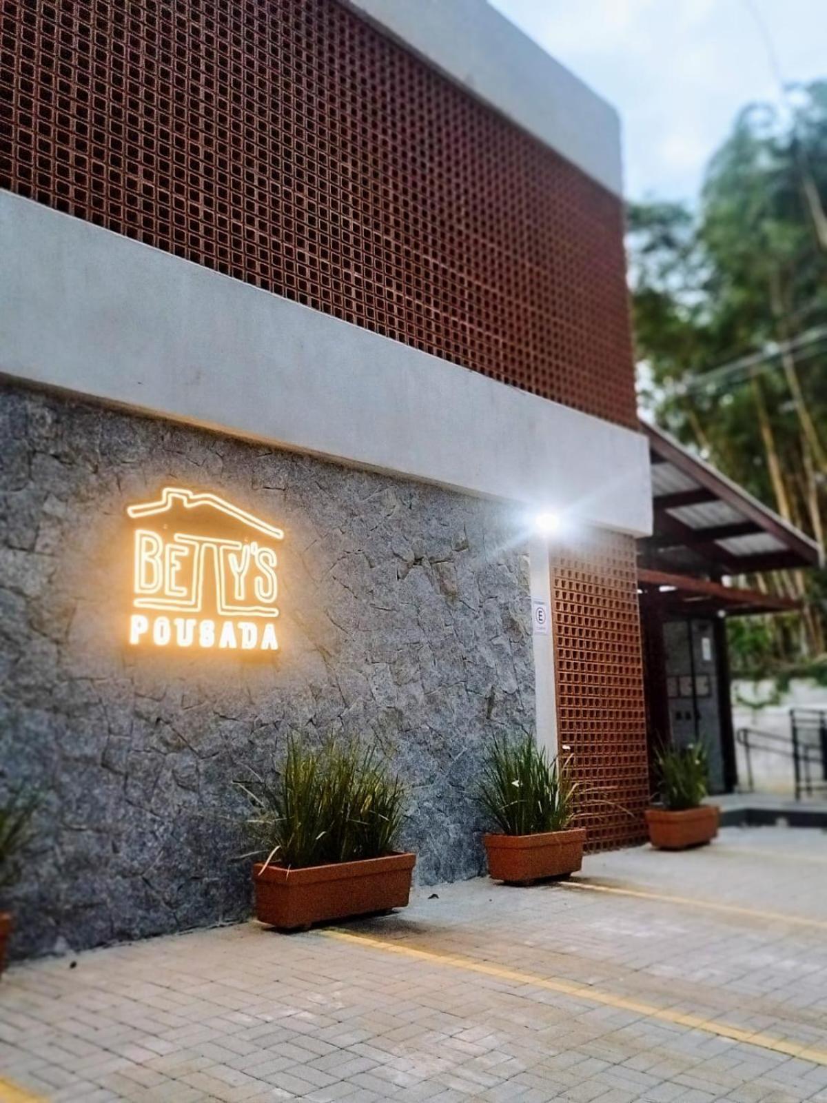 Bettys Ubatuba